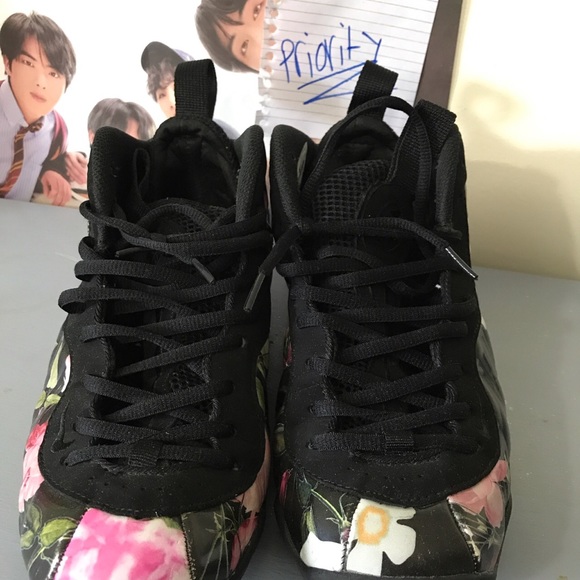 Valentine Foams - Picture 2 of 3